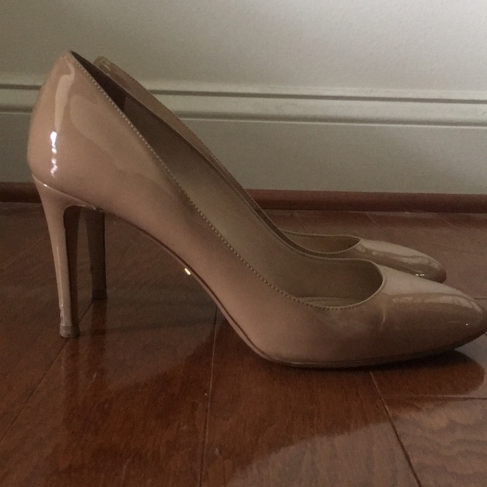 PRADA Pumps Tan Patent Leather 39.5